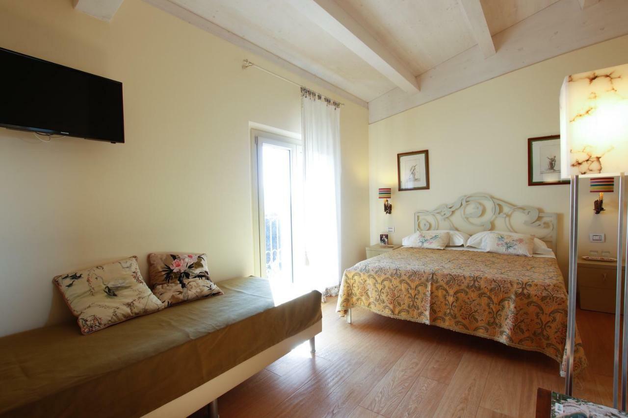 B&B Villa Fioreconero Montacuto Extérieur photo